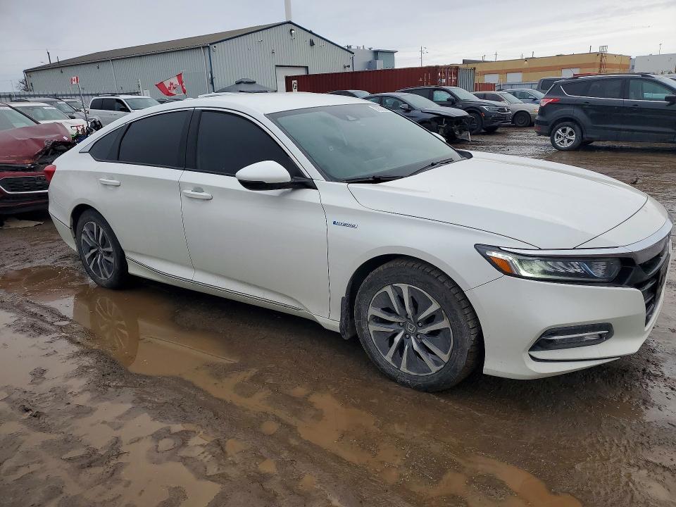 Photo 4 from auction – 2018 HONDA ACCORD with VIN 1HGCV3F74JA800110
