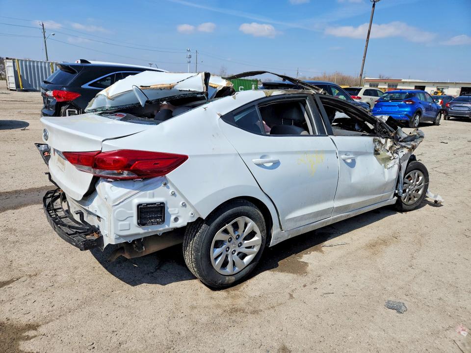 Photo 3 from auction – 2017 HYUNDAI ELANTRA with VIN 5NPD74LF5HH206966