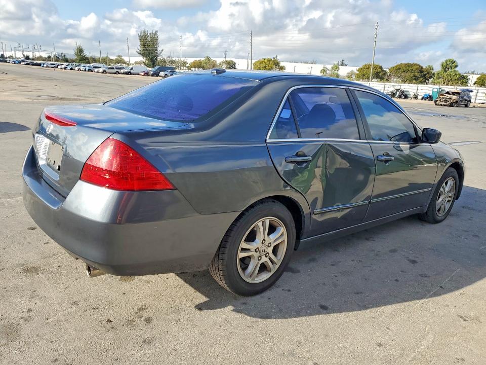 Photo 3 from auction – 2007 HONDA ACCORD with VIN 1HGCM56897A059212