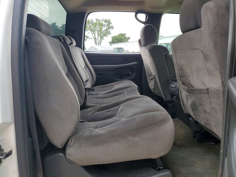 Photo 10 from auction – 2004 GMC SIERRA with VIN 1GTHK23164F104329