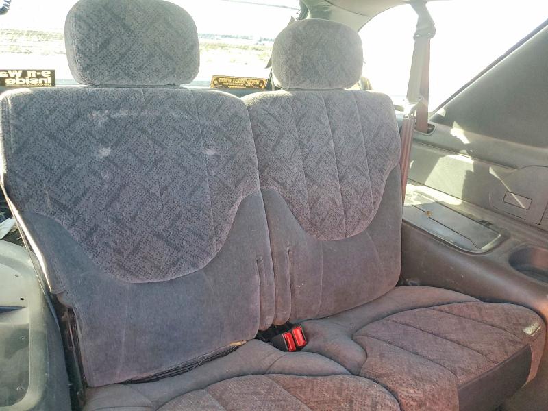 Photo 10 from auction – 2000 GMC JIMMY with VIN 1GKCS18W6YK221564