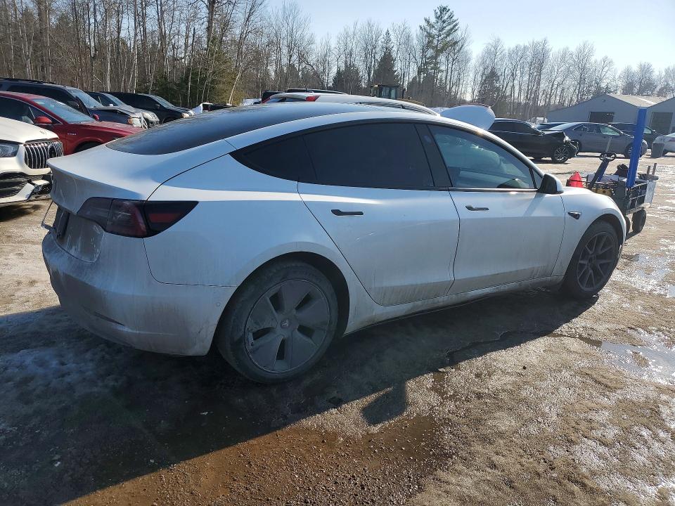 Photo 3 from auction – 2022 TESLA MODEL 3 with VIN 5YJ3E1EA1NF151556