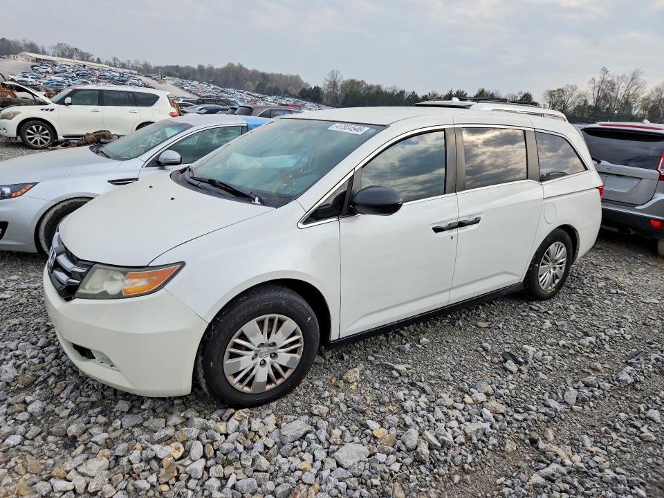Photo 1 from auction – 2015 HONDA ODYSSEY with VIN 5FNRL5H22FB111077