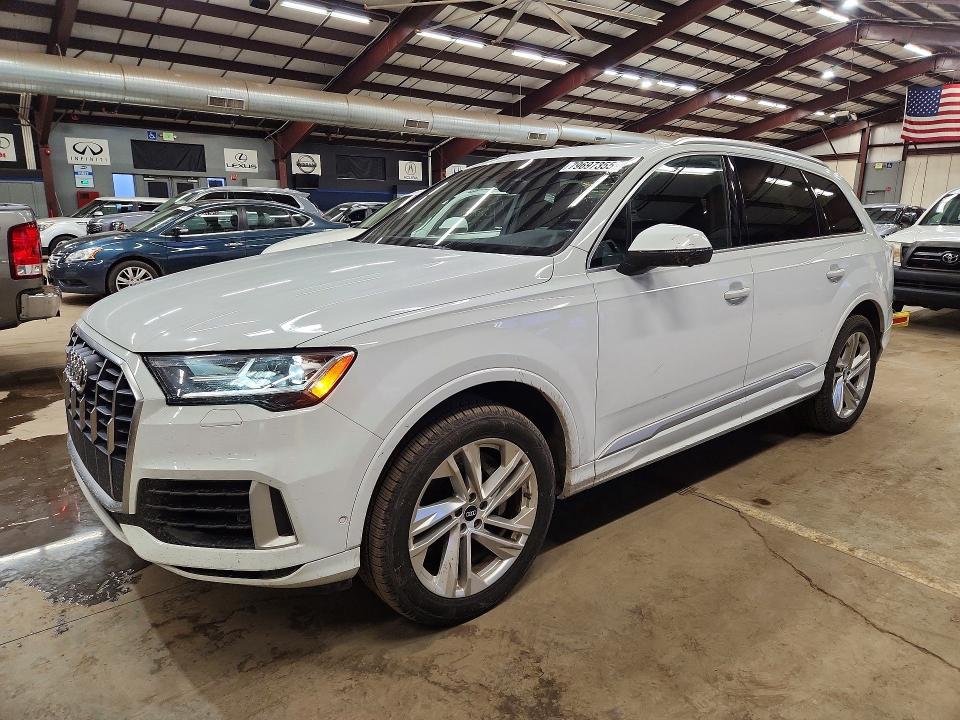 AUDI Q7 2021 with VIN WA1AXAF77MD025738 - Photo from auction