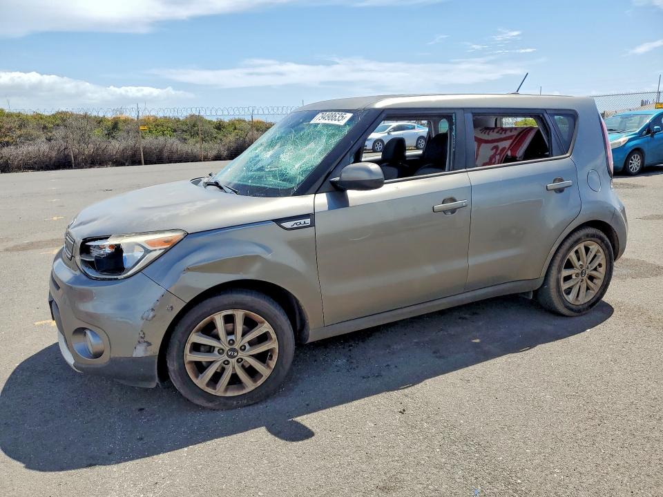 KIA SOUL 2018 with VIN KNDJP3A50J7555342 - Photo from auction