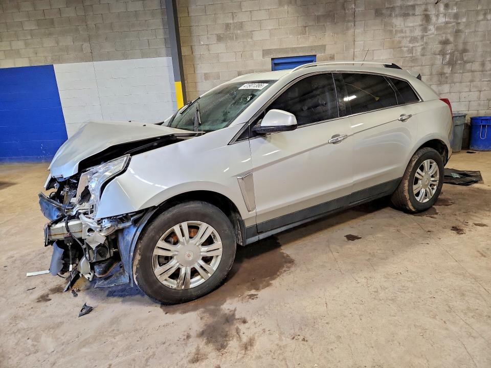 CADILLAC SRX 2015 with VIN 3GYFNBE31FS621799 - Photo from auction
