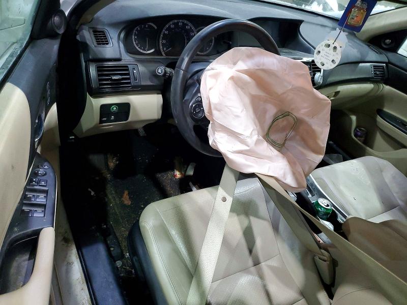 Photo 8 from auction – 2015 HONDA ACCORD with VIN 1HGCR2F82FA004745