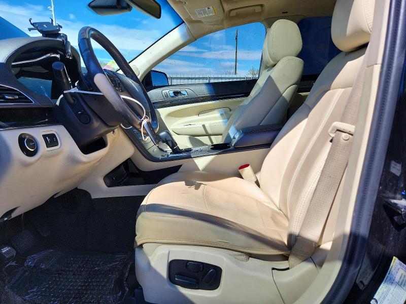 Photo 7 from auction – 2019 LINCOLN MKT with VIN 2LMHJ5AT9KBL00126