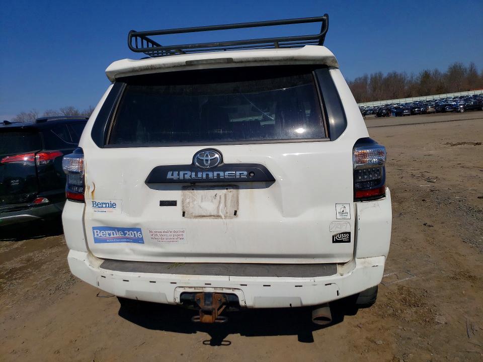 Photo 6 from auction – 2015 TOYOTA 4RUNNER with VIN JTEBU5JRXF5223452