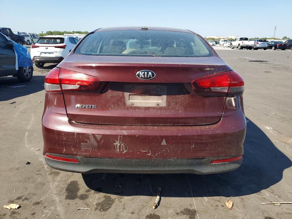 Photo 6 from auction – 2017 KIA FORTE with VIN 3KPFK4A77HE110750