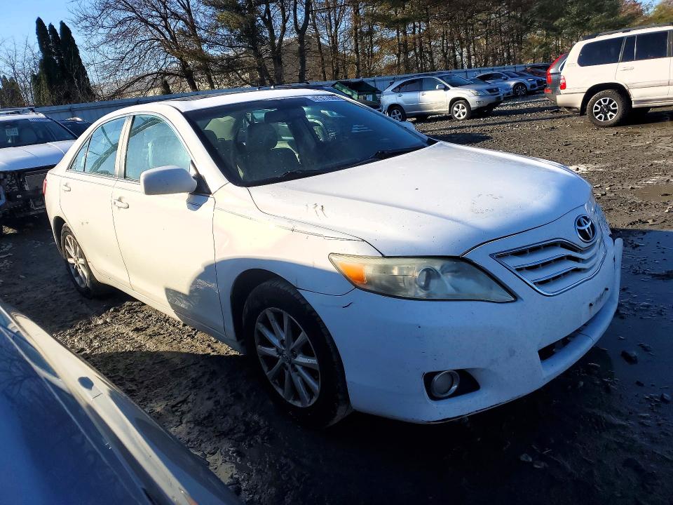 Photo 4 from auction – 2011 TOYOTA CAMRY with VIN 4T1BK3EK7BU613027