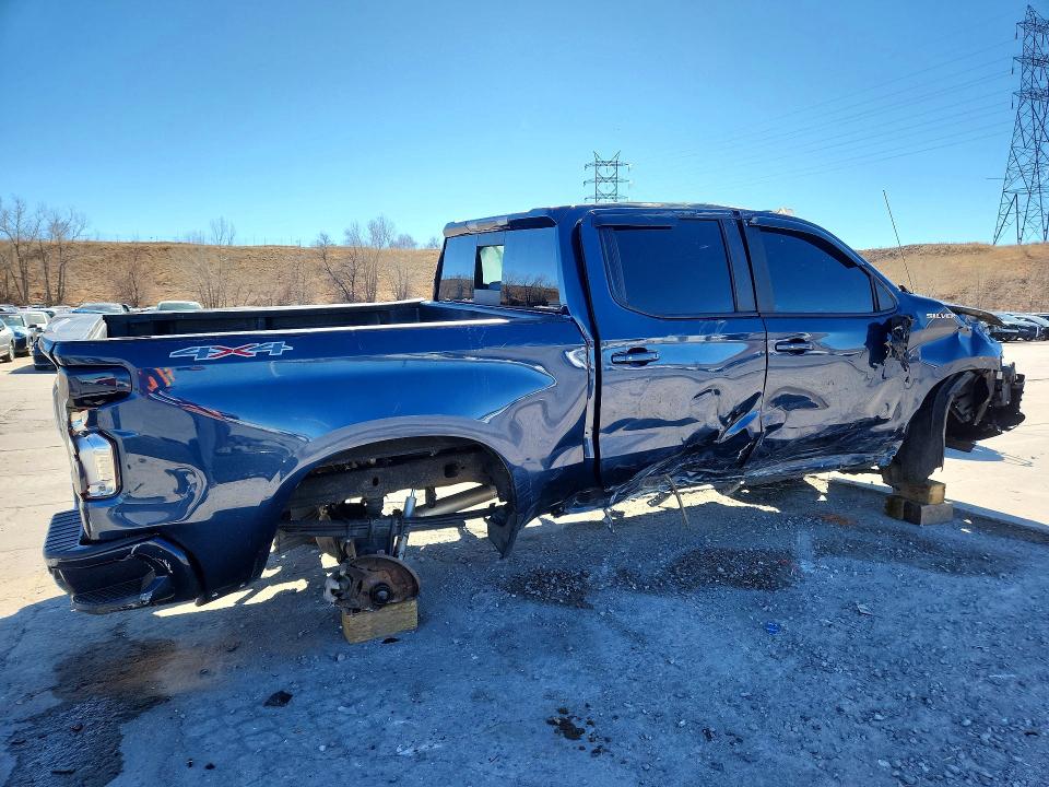 Photo 3 from auction – 2019 CHEVROLET SILVERADO with VIN 1GCUYDED7KZ373998