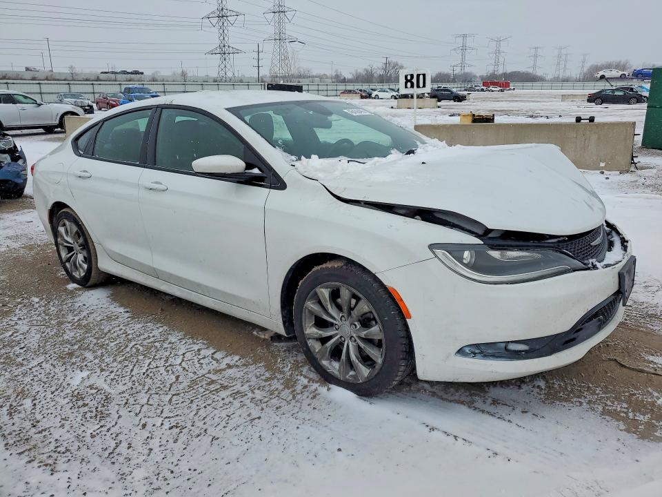 Photo 4 from auction – 2015 CHRYSLER 200 with VIN 1C3CCCBB6FN682113