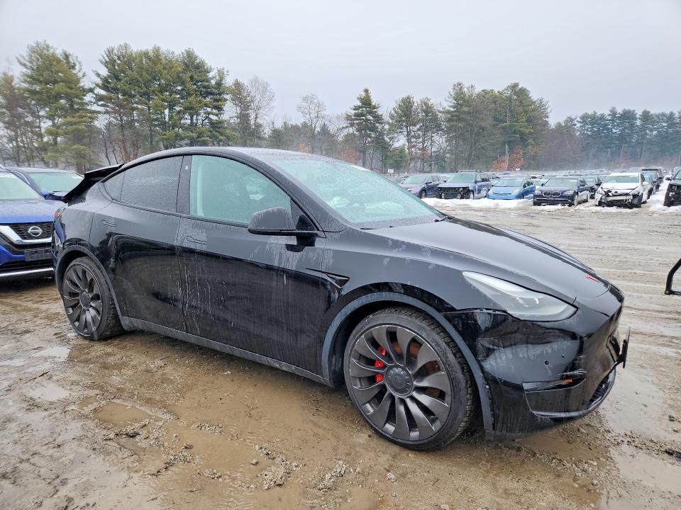 Photo 4 from auction – 2022 TESLA MODEL Y with VIN 7SAYGDEF3NF532924