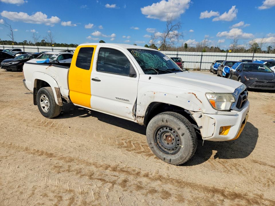 Photo 4 from auction – 2015 TOYOTA TACOMA with VIN 5TFTU4GNXFX084564