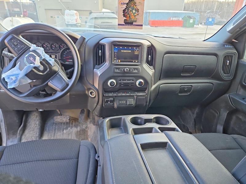 Photo 8 from auction – 2023 GMC SIERRA with VIN 1GTUUAED3PZ283894