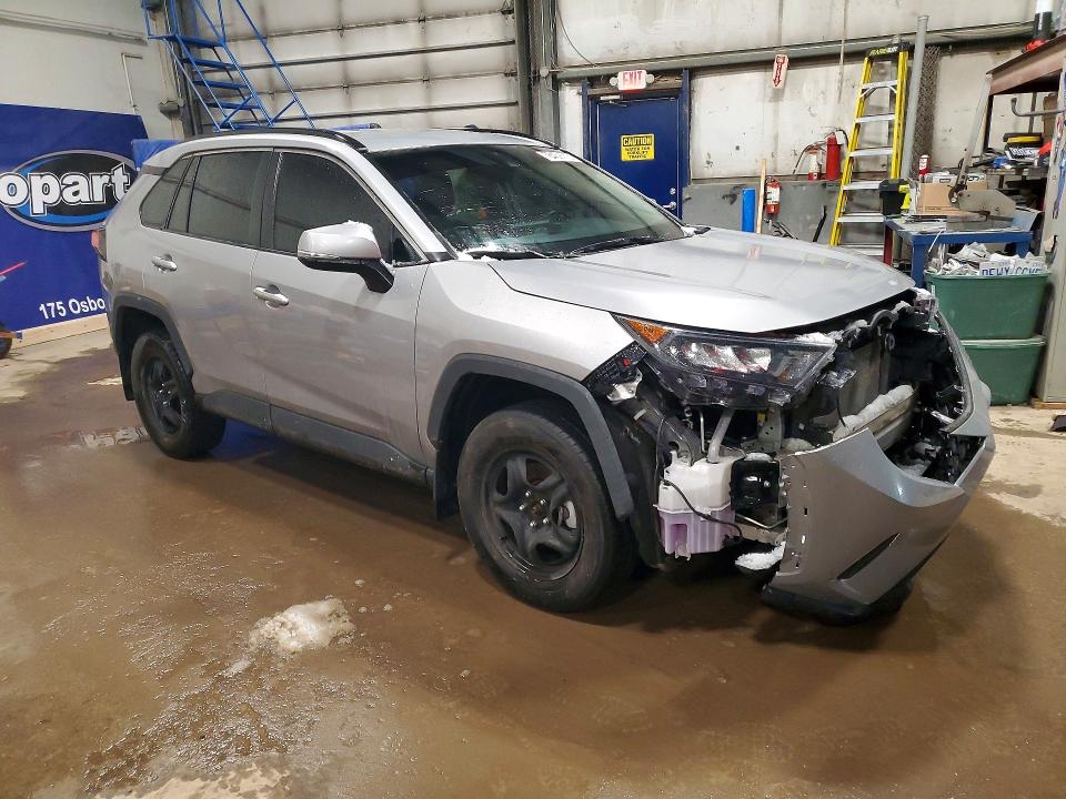 Photo 4 from auction – 2019 TOYOTA RAV4 with VIN 2T3Z1RFV2KW010264