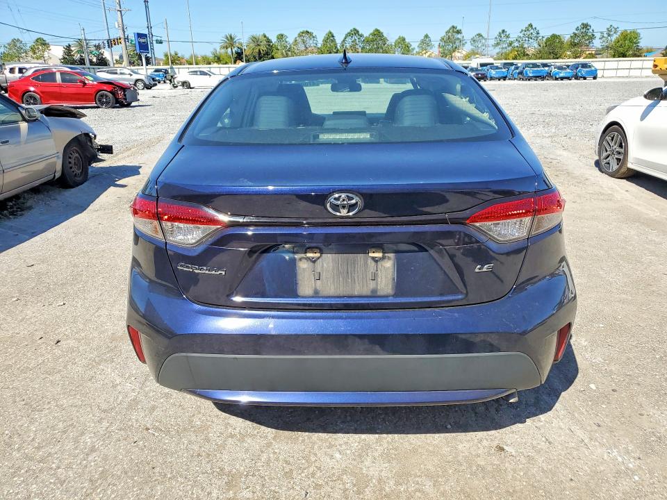 Photo 6 from auction – 2022 TOYOTA COROLLA with VIN 5YFEPMAE5NP389766
