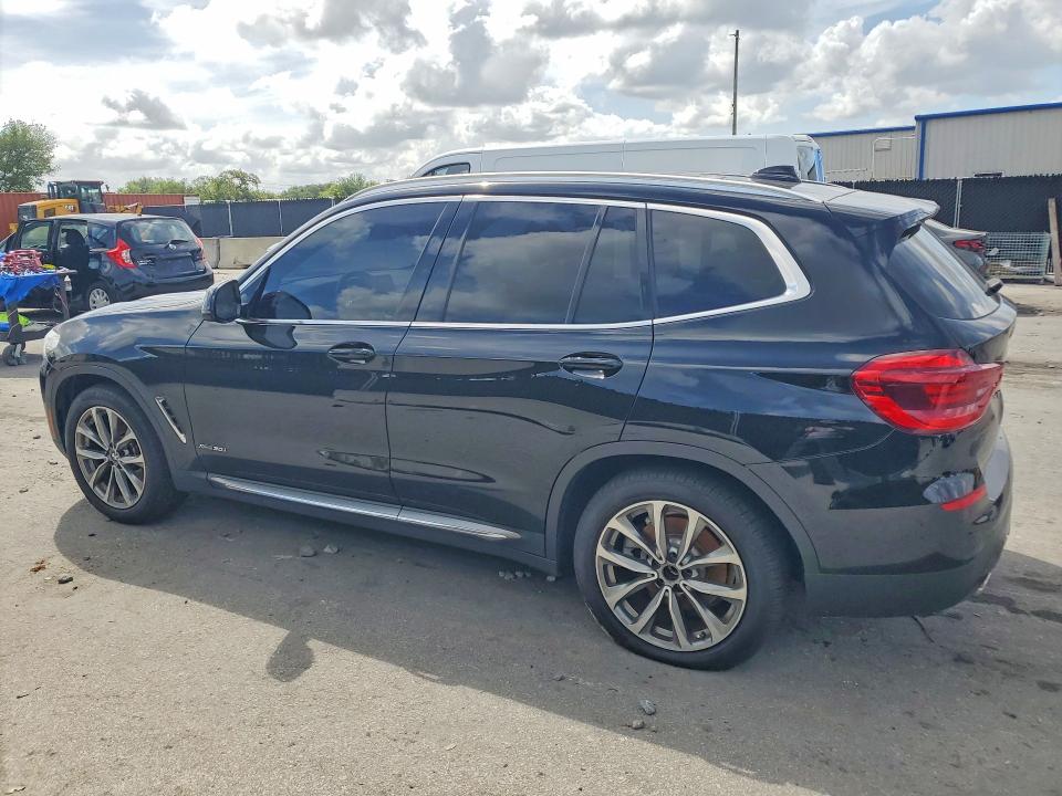 صورة رقم 2 من المزاد - 2018 BMW X3 مع VIN 5UXTR9C54JLD61201
