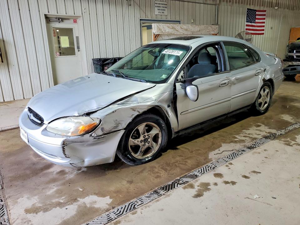 FORD TAURUS 2002 with VIN 1FAFP55S42G271687 - Photo from auction