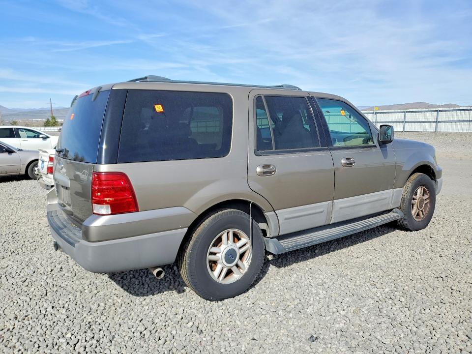 Photo 3 from auction – 2002 FORD EXPEDITION with VIN 1FMPU16L23LA50052