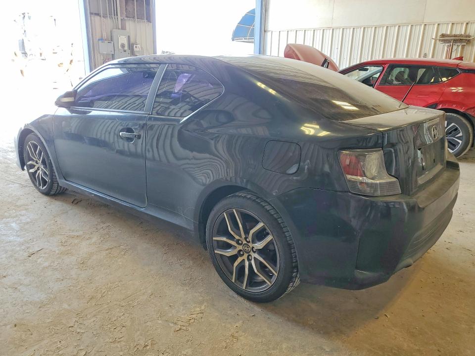 Photo 2 from auction – 2014 TOYOTA SCION with VIN JTKJF5C73E3074696