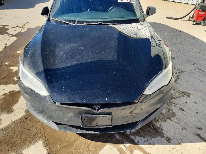 Photo 11 from auction – 2018 TESLA MODEL S with VIN 5YJSA1E26JF294013