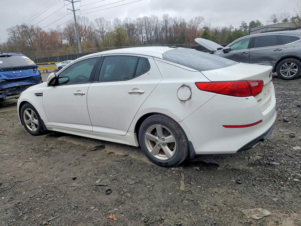 Photo 2 from auction – 2015 KIA OPTIMA with VIN KNAGM4A71F5643651