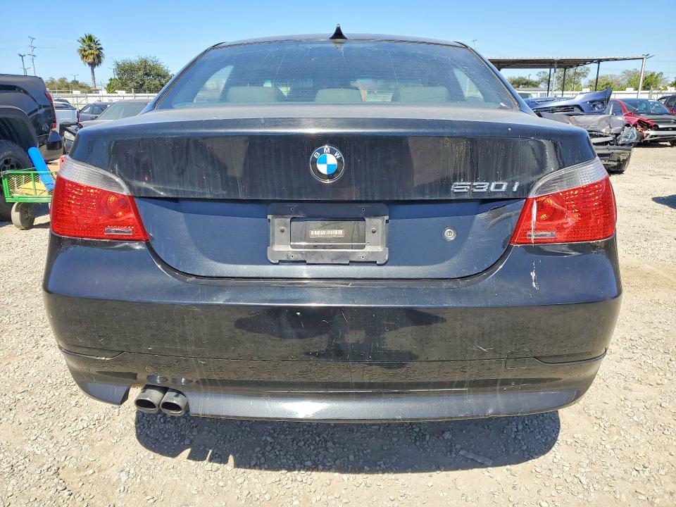 Photo 6 from auction – 2006 BMW 530 with VIN WBANE73516CM41941