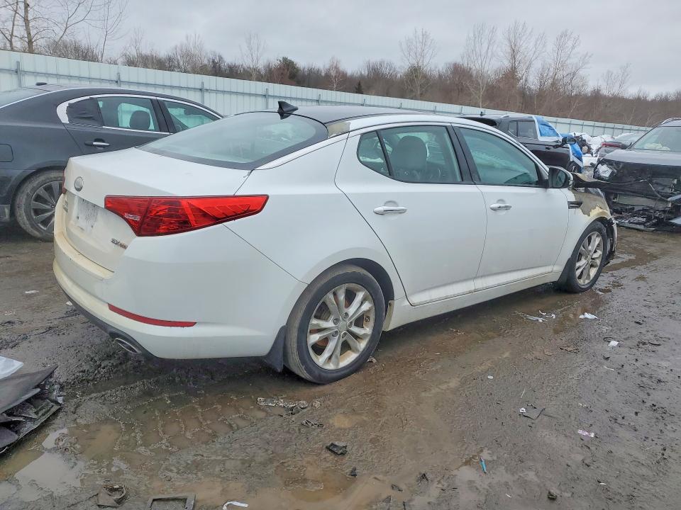 Photo 3 from auction – 2013 KIA OPTIMA with VIN 5XXGN4A71DG113981