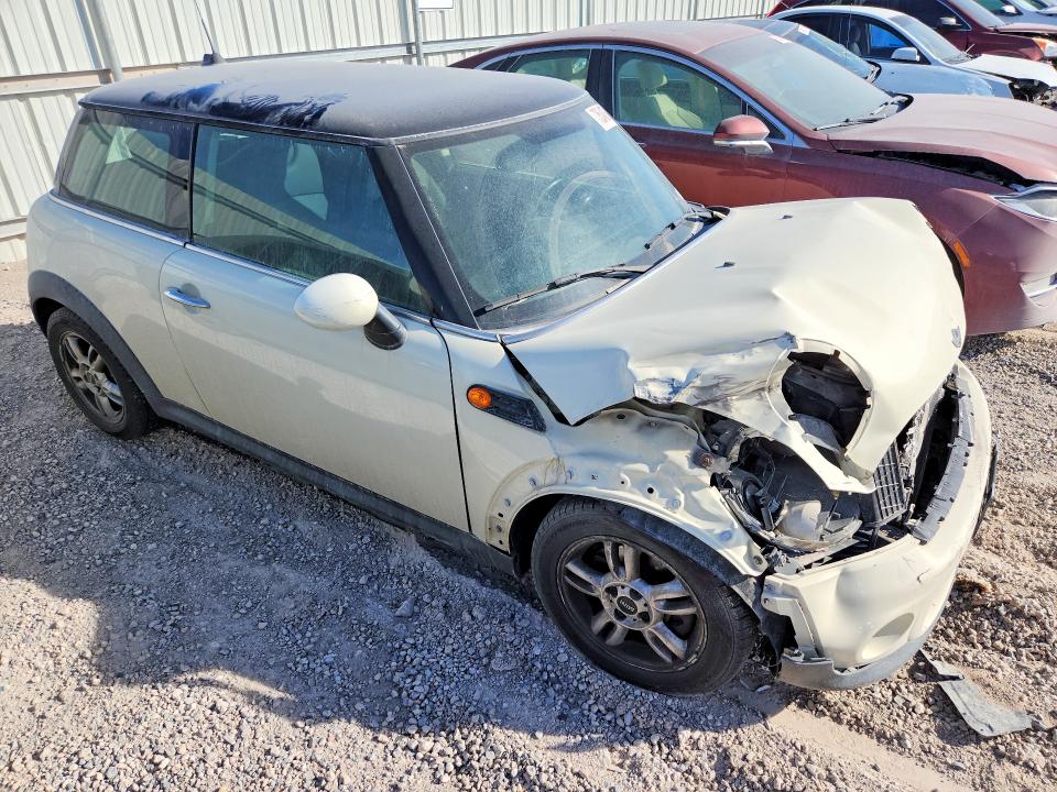 صورة رقم 4 من المزاد - 2013 MINI COOPER S مع VIN WMWSU3C55DT685720