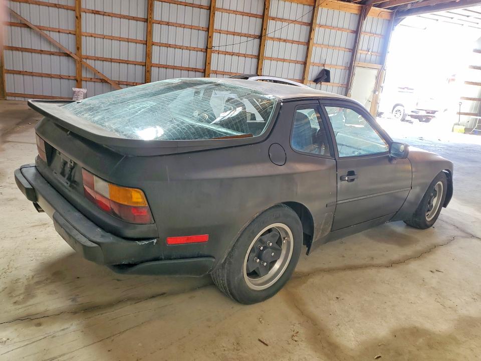 Photo 3 from auction – 1984 PORSCHE 944 with VIN WP0AA0946EN454481