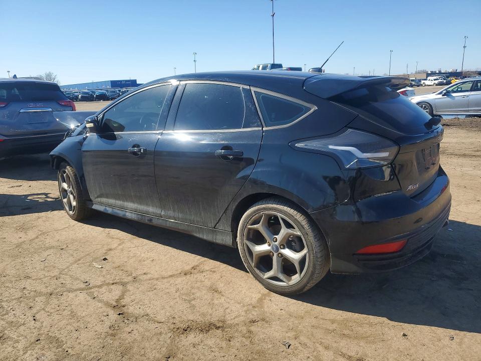 Photo 2 from auction – 2017 FORD FOCUS with VIN 1FADP3L94HL275931