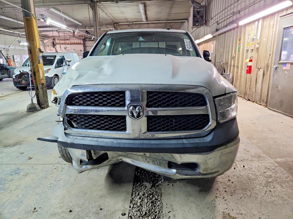 Photo 5 from auction – 2015 RAM 1500 with VIN 3C6JR6DT4FG531201