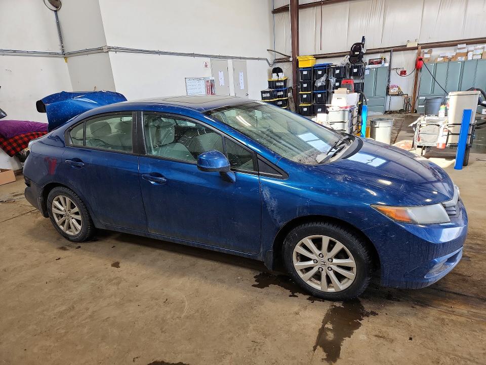 Photo 4 from auction – 2012 HONDA CIVIC with VIN 2HGFB2F58CH019013