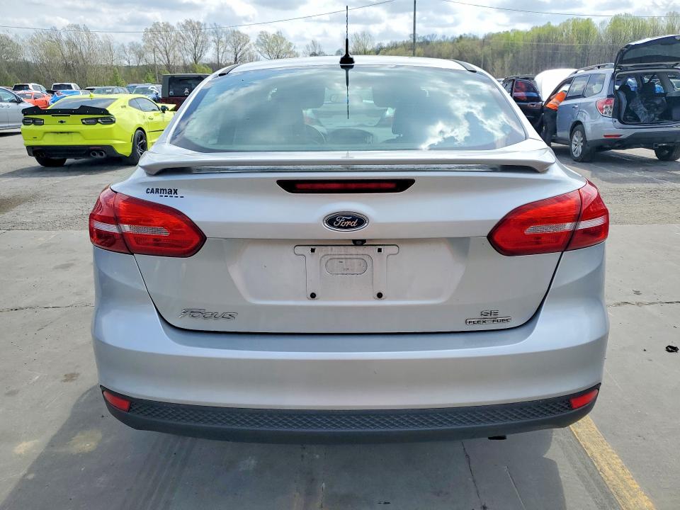 Zdjęcie 6 z aukcji – 2015 FORD FOCUS z VIN 1FADP3F22FL361086