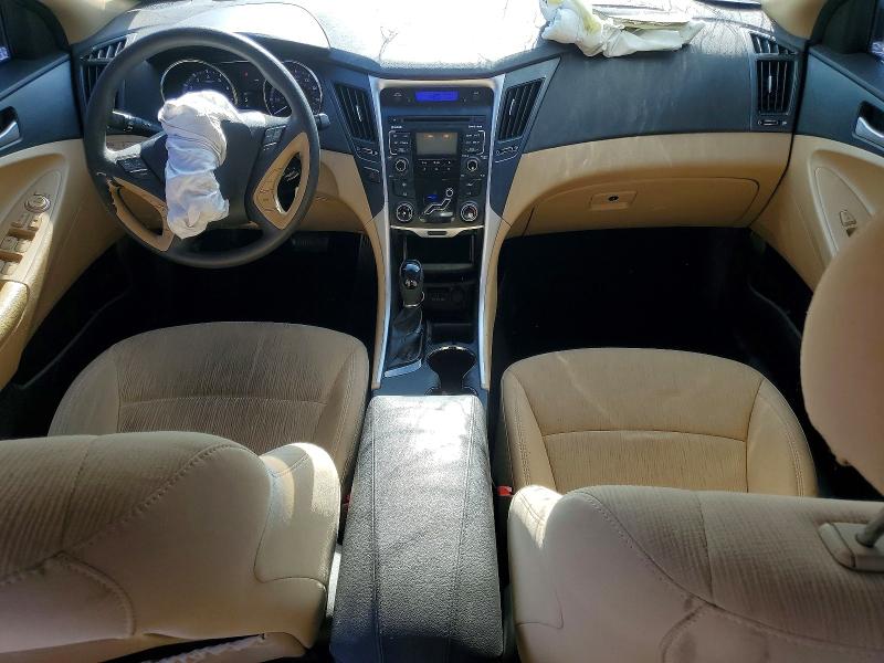 Photo 8 from auction – 2011 HYUNDAI SONATA with VIN 5NPEB4AC7BH159619