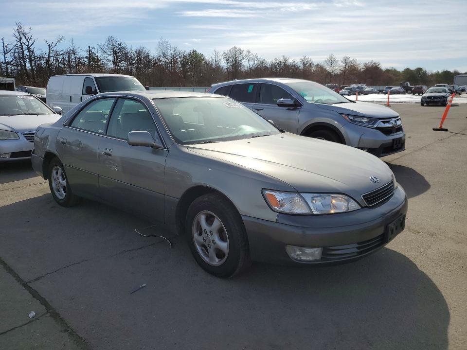 Photo 4 from auction – 1999 LEXUS ES with VIN JT8BF28G2X5057879