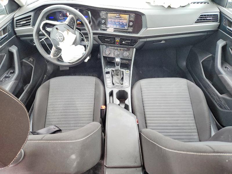Photo 8 from auction – 2024 VOLKSWAGEN JETTA with VIN 3VW5M7BU8RM081548