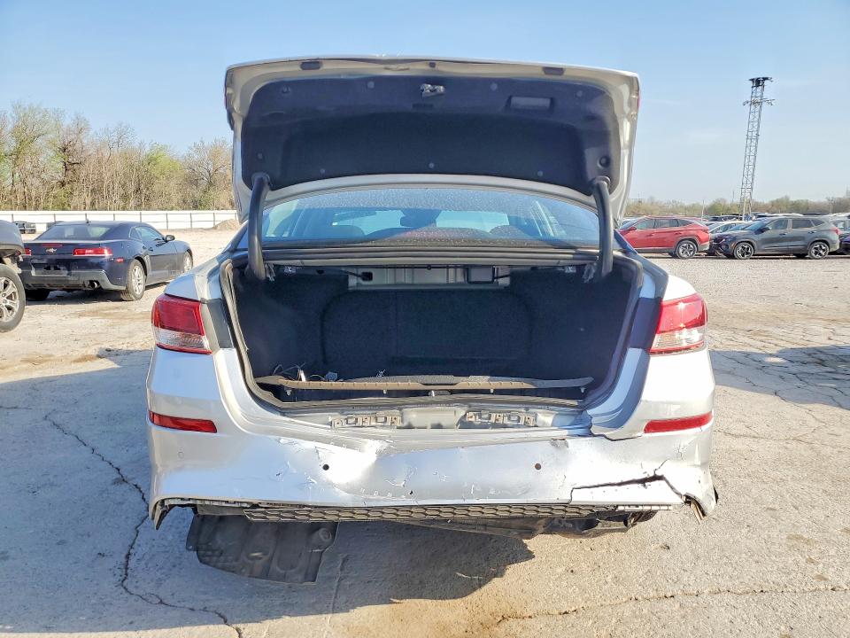 Снимка 6 от търг – 2020 KIA OPTIMA с VIN 5XXGT4L39LG437775