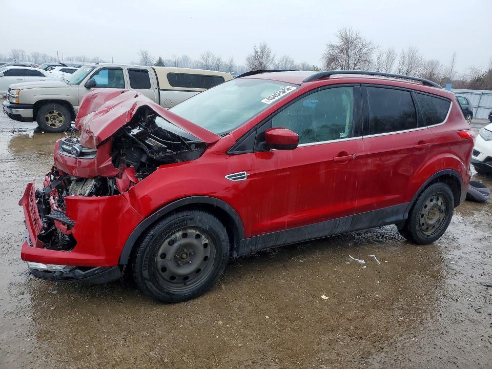 FORD ESCAPE 2015 with VIN 1FMCU0G9XFUC71442 - Photo from auction