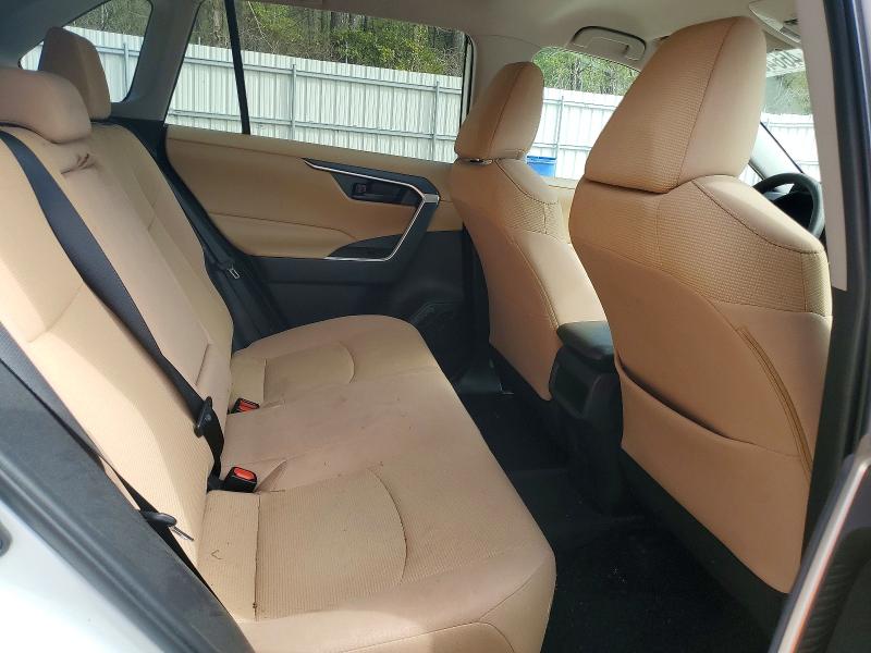 Photo 10 from auction – 2019 TOYOTA RAV4 with VIN 2T3H1RFV5KW052682