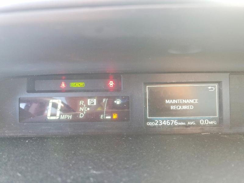 Photo 9 from auction – 2017 TOYOTA PRIUS V with VIN JTDZN3EU4HJ059418