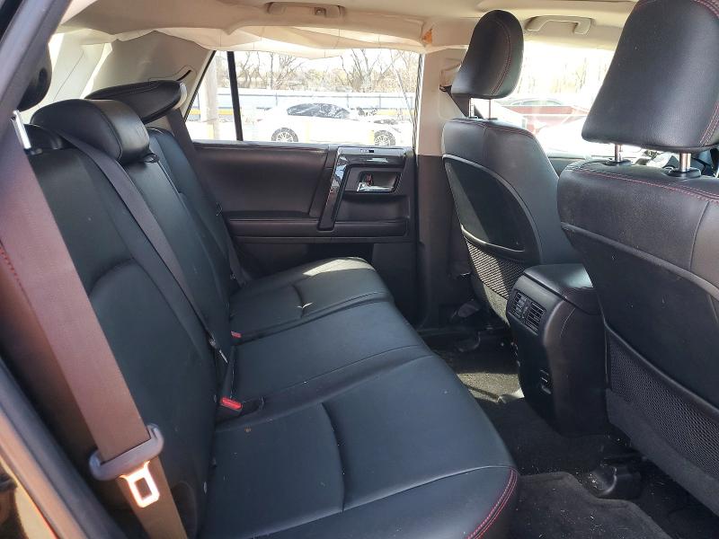 Photo 11 from auction – 2016 TOYOTA 4RUNNER with VIN JTEBU5JR7G5290303