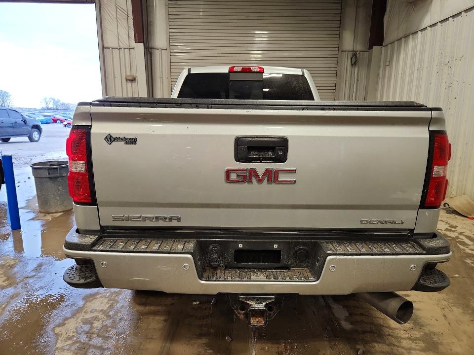 Photo 6 from auction – 2019 GMC SIERRA with VIN 1GT12SEY0KF220344