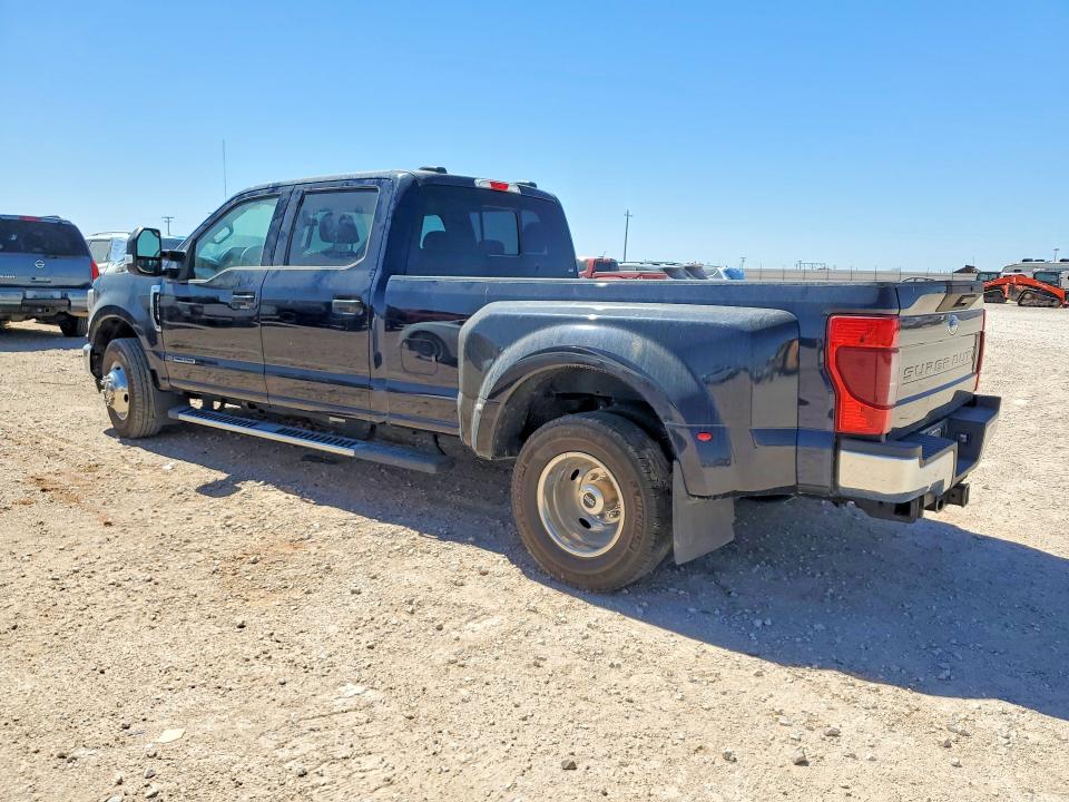 Photo 2 from auction – 2022 FORD F350 with VIN 1FT8W3CT9NEF22564