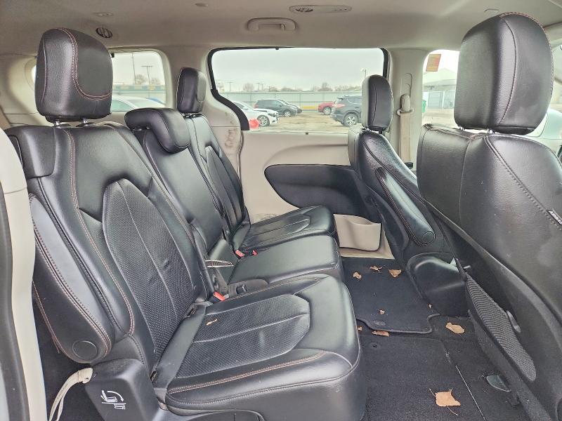 Photo 11 from auction – 2018 CHRYSLER PACIFICA with VIN 2C4RC1BG3JR280597