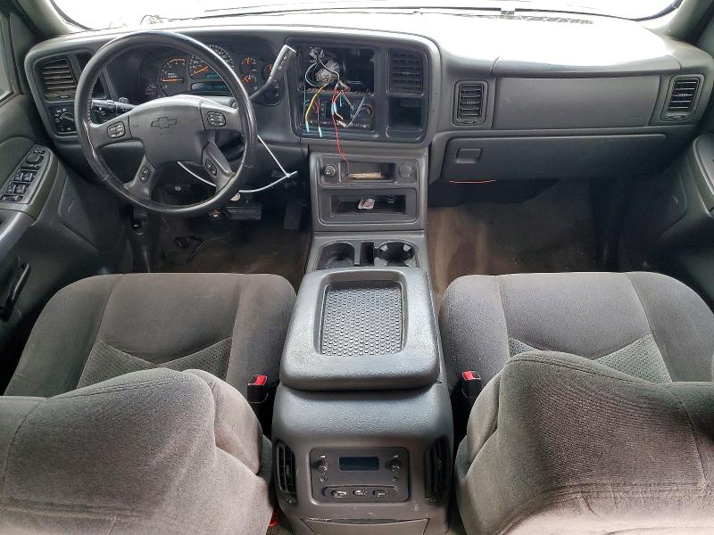 Photo 8 from auction – 2005 CHEVROLET SILVERADO with VIN 1GCHC23215F892105