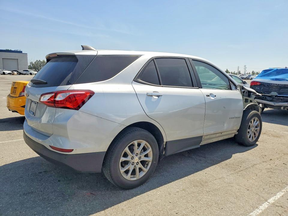 Photo 3 from auction – 2020 CHEVROLET EQUINOX with VIN 3GNAXFEV7LS729527