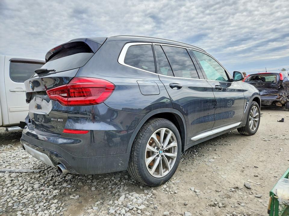 صورة رقم 3 من المزاد - 2019 BMW X3 مع VIN 5UXTR9C52KLP91307